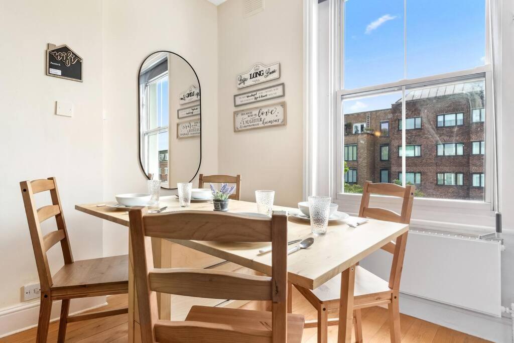Spacious Sleep 11 With Terrace In Earls Court Ec99 London Exterior photo
