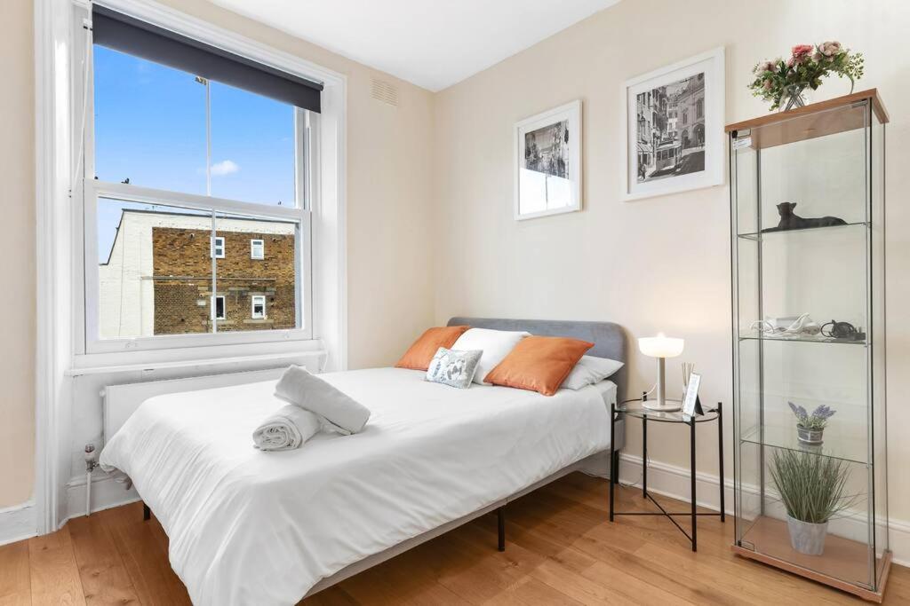 Spacious Sleep 11 With Terrace In Earls Court Ec99 London Exterior photo